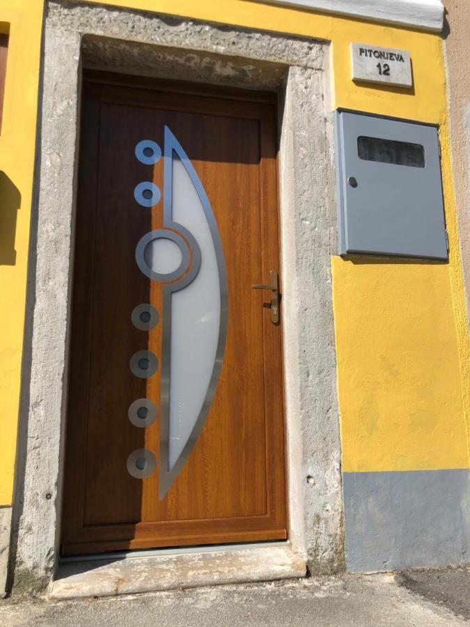Apartment Vladka Park إيزولا المظهر الخارجي الصورة